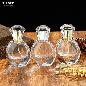 Luxury Square Flat Glass Perfume Serum Diffuser 30ml Empty Fill 50ml 100ml Available with Screen Printing Pump Sprayer