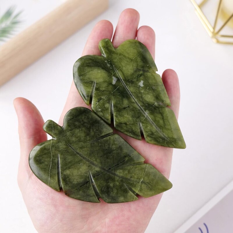 Leaf Shaped Jade Crafts Manufacturer - Custom Hand Carved Natural Healing Green Crystal Home Decor Tool