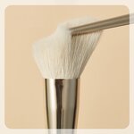 Single Makeup Brush - Wooden Handle Soft Synthetic Loose Powder Blusher