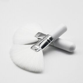 Synthetic Fiber Fan Brushes - Factory Price Mini Wooden Handle Facial Cleaning Tool