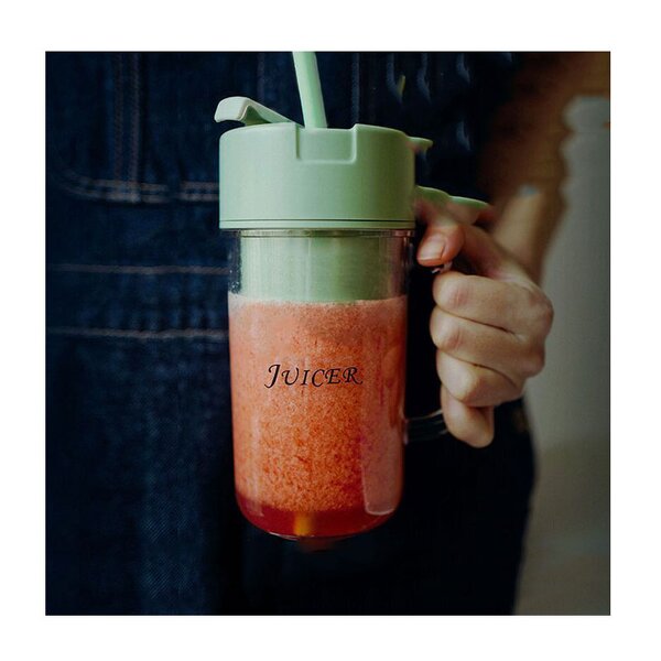 USB Juicer Blender - Portable with Straw Smoothies Food Mini Car Use Kitchen Tool