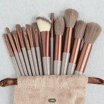 Makeup Tool Supplier - OEM Custom Makeup Brush for Face Eye Lip Use