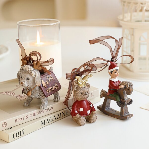 Christmas Garland Manufacturer - Wholesale Eco-Friendly Retro Resin Pendant