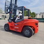 Electric Forklift - Manufacturer 1-2Ton Small Four-wheel Drive Hydraulic Stacking