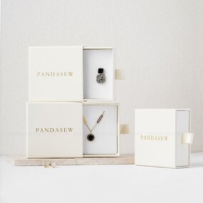 Jewelry Box Manufacturer - Custom Logo Beige Cardboard Bracelet Necklace Box Sponge