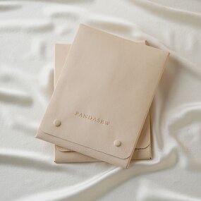 Jewelry Tray Manufacturer - Custom Logo Luxury Microfiber Necklace Pendant Display