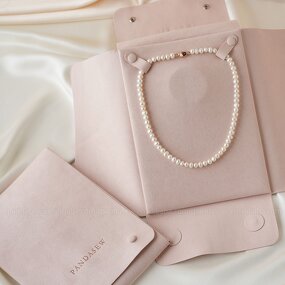 Jewelry Tray Manufacturer - Custom Logo Pink Microfiber Necklace Display Plate