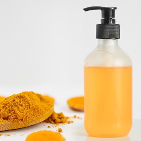 Body Wash Manufacturer - Organic Herbal with Turmeric Private Label Whitening