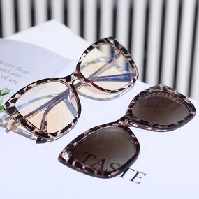 Glasses Manufacturer - Hot Sale Retro Metal Cat Eye Photochromic Blue Light Blocking Fashionable