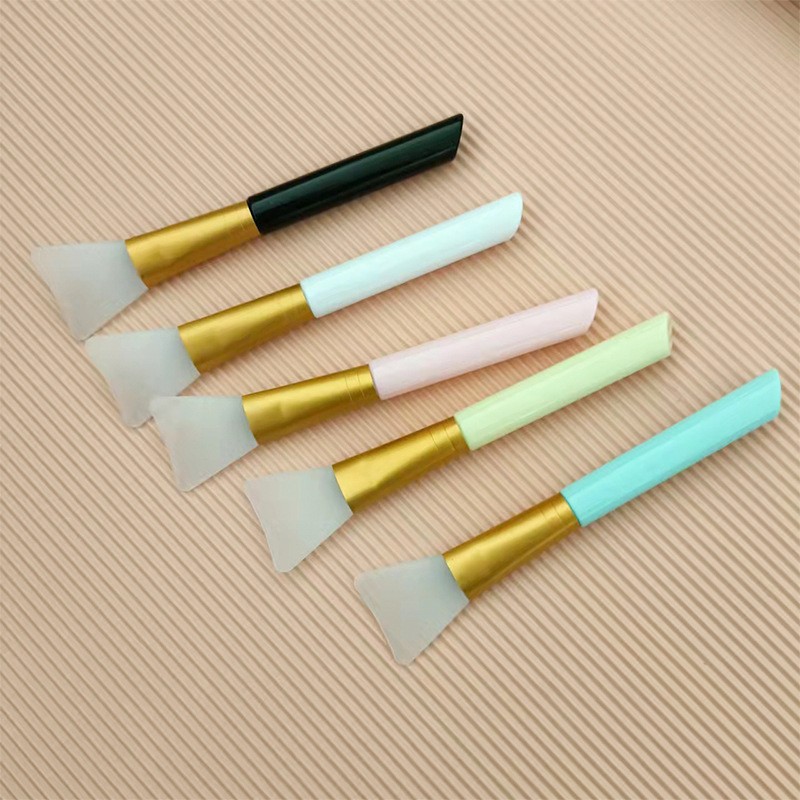 Cosmetic Tools Manufacturer - OEM SPA Makeup Applicator Soft Silicone Brush