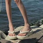 Women's House Slippers Manufacturer - Design Best Custom Logo Casual Flip-flops