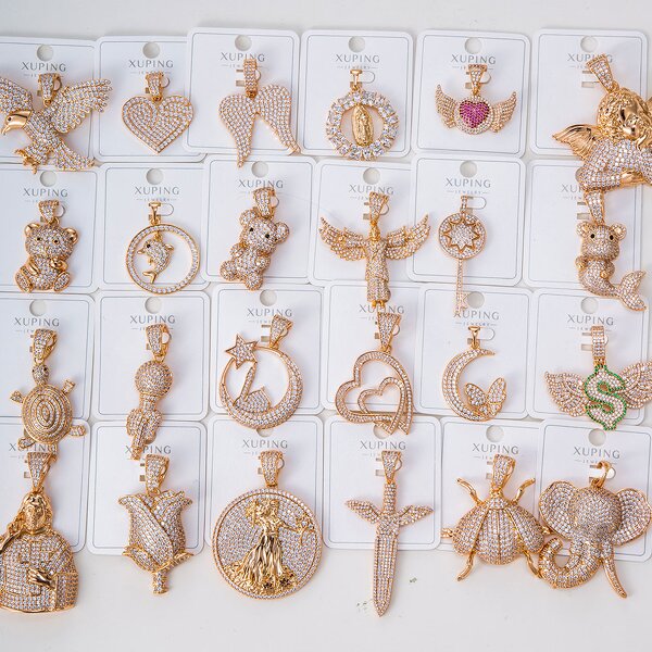 Men Pendant Manufacturer - XUPING Gold Plated Animal Cross Iced Out Hip Hop Rapper