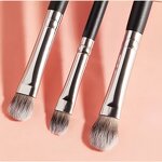 Eye Shadow Brush Manufacturer - Custom Single Fluffy Wood Handle Private Label High Quality Flat Blending