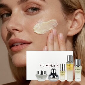 Anti-Aging Skin Care Set - Manufacturer - Retinol Hyaluronic Collagen Moisturizing Hydrating Anti-Wrinkle Daily Set