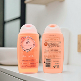 Cleaning Solution Manufacturer - Aromatic for Women Daily Care Antibacterial Deodorant Antipruritic & 7S