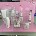 Makeup Display Rack Manufacturer - ODM Fashion Customized Stand Counter Acrylic Cosmetics