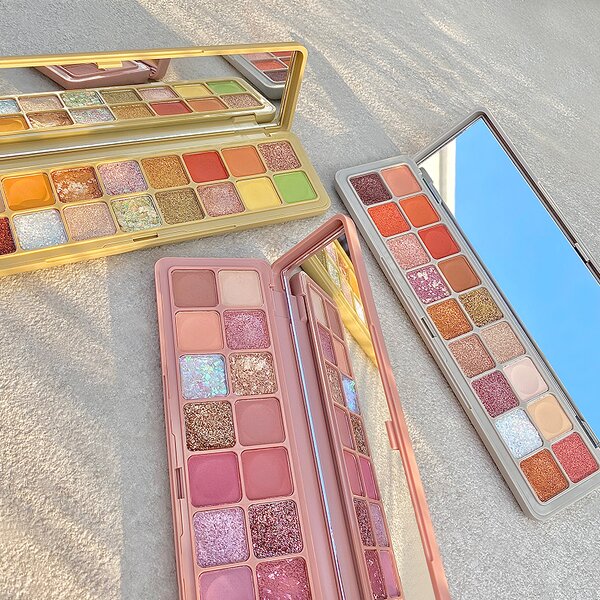 Eyeshadow Palette Manufacturer - Pigmented & Private Label Dropshipping Cosmetics