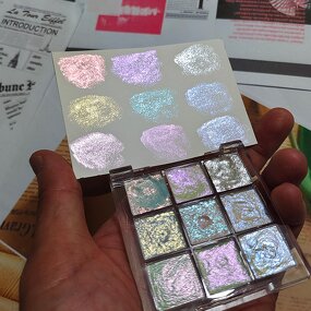 Art Set Manufacturer - Private Label Eye Makeup Palette with Water-Active Liner & Duochrome Pearl Pigment Powder