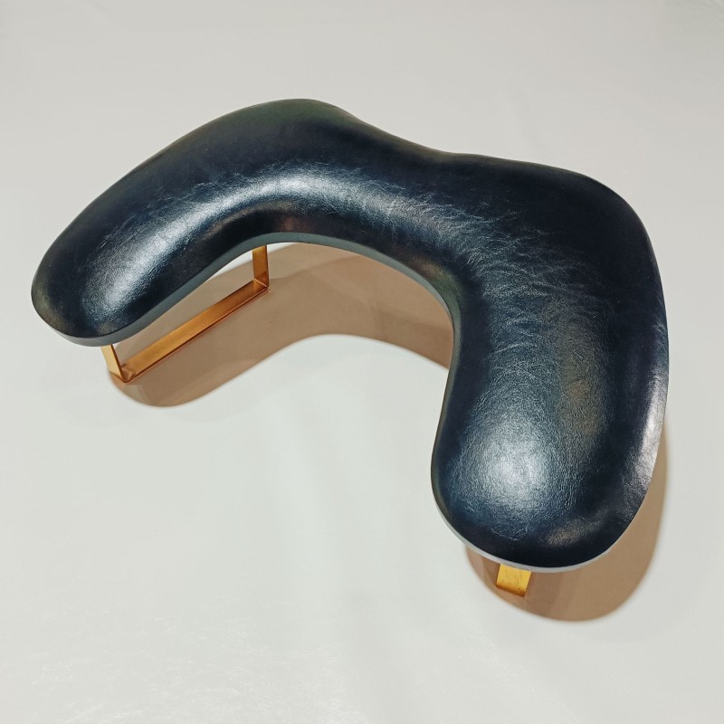 Luxury Nail Arm Rest Manufacturer - High Quality Butterfly Black Hand Pillow for Toe Designer