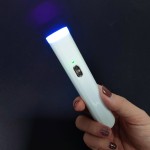 便携美甲灯厂家-2023新款设计无线单指手持充电UV灯