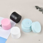 面霜容器供应商-5ml-120ml白色黑色蓝色粉色塑料圆形面霜罐带盖