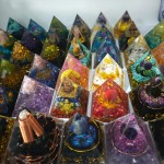 Spiritual Crafts Factory - Hotsale Christmas Tree Love Theme Crystal Chips Resin Orgonite