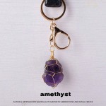 手工钥匙扣生产厂家-手工水晶原石绕线钥匙扣礼品
