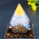 树脂金字塔供应商-批发手工能量发生器疗愈水晶奥根