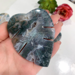疗愈石工厂-手工雕刻天然叶形苔藓玛瑙水晶工艺品
