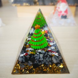 灵性工艺品工厂-热销圣诞树爱心主题水晶碎粒树脂奥根