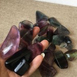 碎石生产厂家-批发天然不规则彩虹萤石水晶石