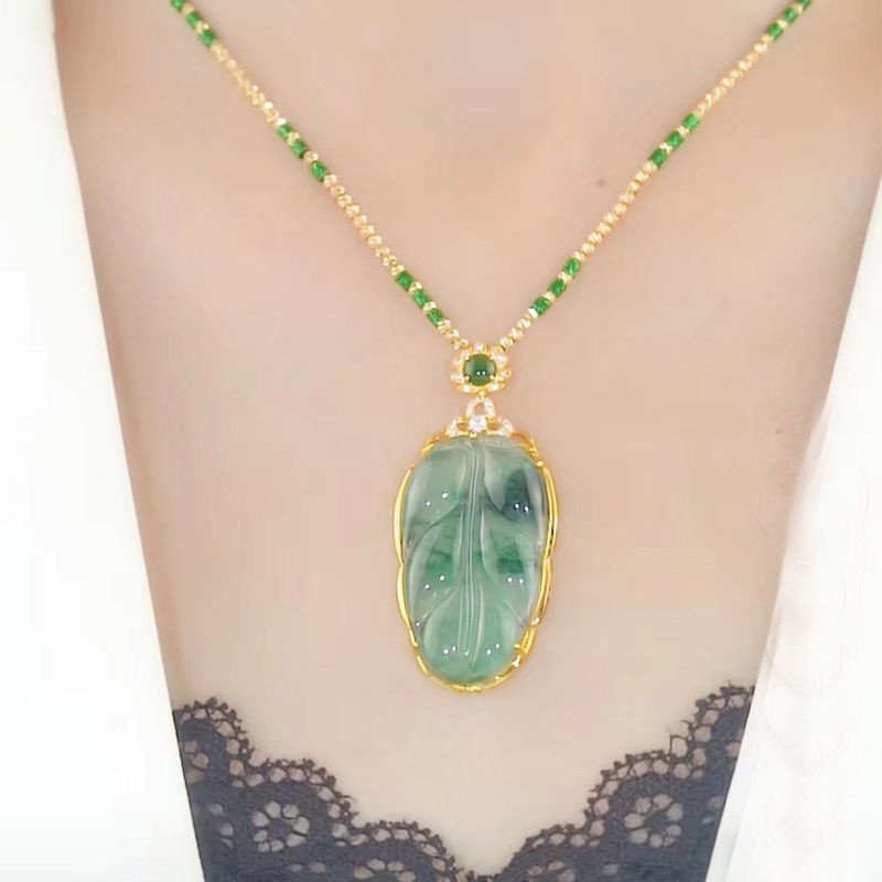 Jade Pendant Necklace Factory - In Stock Imitation Hetian Jade Leaves Pendant Clavicle Chain