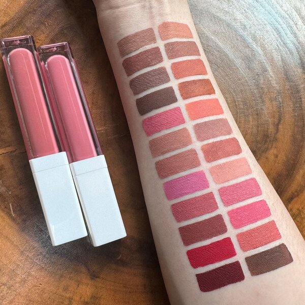 Liquid Lipstick Manufacturer - Waterproof, Long-Lasting & Non-Stick Formula in Multiple Colors