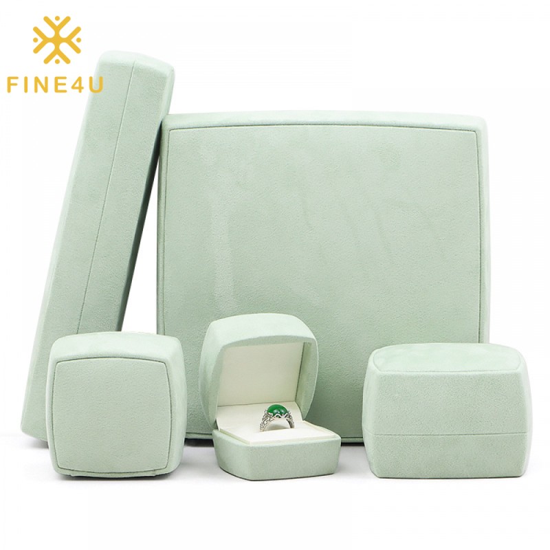 Velvet Jewelry Box Factory - Round Corner Plastic Pendant Necklace Storage Bracelet