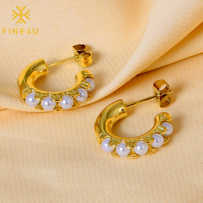 Stainless Steel Stud Earrings Factory - Gold Plated Five Inlaid Pearls Waterproof Design