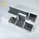 纸质饰品盒工厂 - 白色套装盒个性化婚戒展示