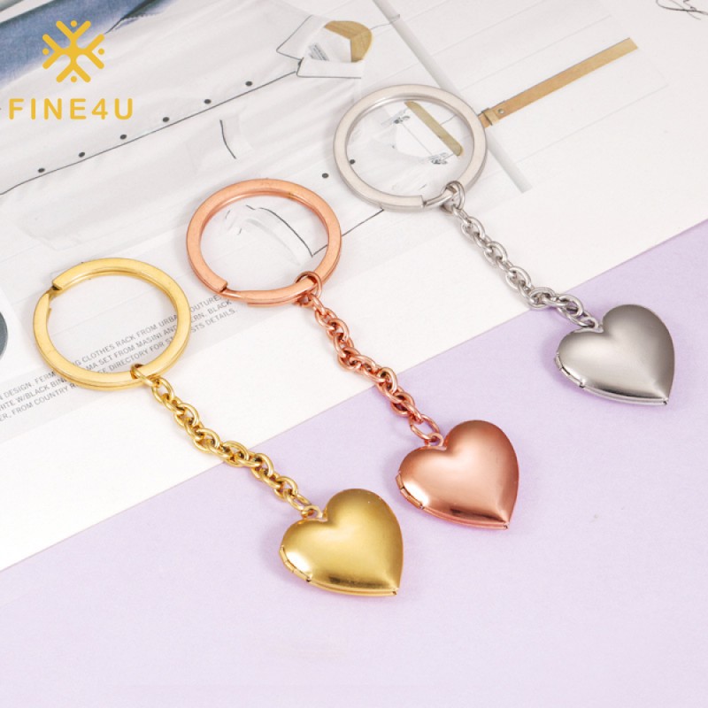 Stainless Steel Keychains Supplier - Custom Logo Love Heart Locket Mirror Polished Jewelry