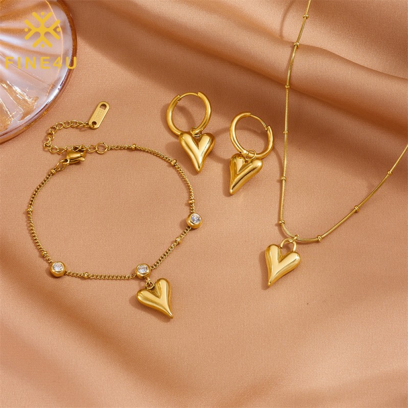 Stainless Steel Jewelry Set Supplier - Gold Plated Zircon Heart Bracelet Anklet Necklace Earrings