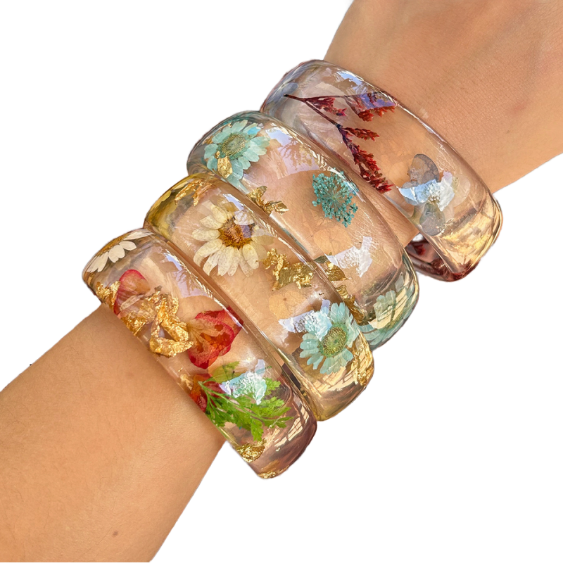 Acrylic Bangle Manufacturer - 2025 Popular Leisure Resin Bohemian Colorful Dry Flower Transparent Wide