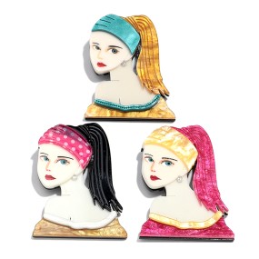 Elegant Brooch Supplier - Fashionable Elegant Long-Haired Woman Artist Beautiful Pearl Girl Portrait Custom