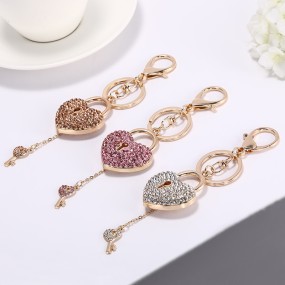 Heart Keychain Manufacturer - OEM Love Shape Diamond Lock Key Chain