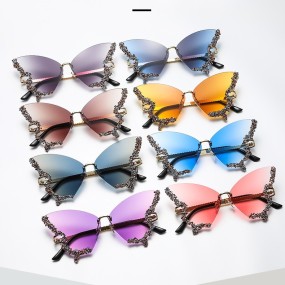 Crystal Sunglasses Manufacturer - OEM Butterfly Shape Diamond Outdoor Glasses