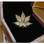叶子胸针厂家-可定制钻石植物枫叶时尚饰品