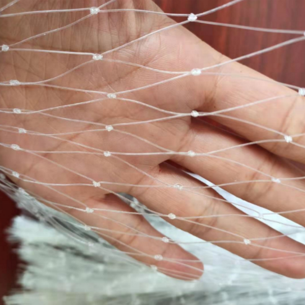 Green PP Plastic Trellis Net Manufacturer - 15x15cm Roll for Climbing Plants