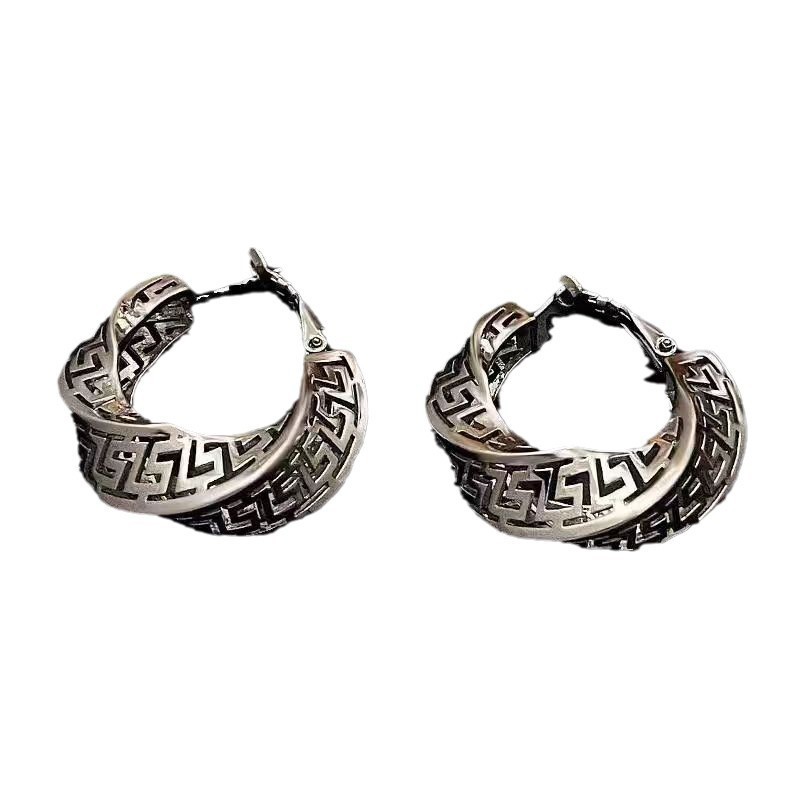 Heart Pattern Ring Supplier - 18K Gold Plated Fade Resistant