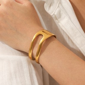 Heart Ring Factory - Openwork Minimalist Statement Jewelry