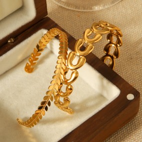 Cuff Bracelet Factory - Smooth PVD Hand Polishing Design