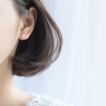 925银耳环供应商 - 不对称雪花树圣诞女性礼品