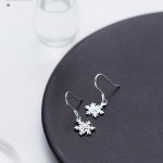 925银耳环供应商 - 雪花圣诞立方氧化锆CZ水晶
