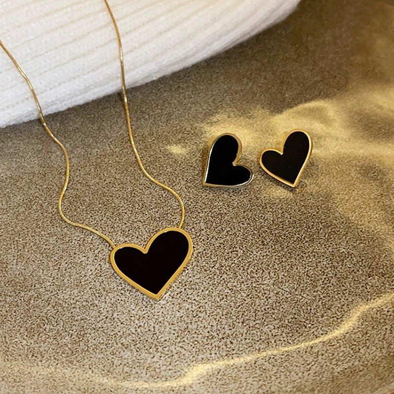 Jewelry Set Manufacturer - Luxury Emerald Black Heart Pendant Gold Plated Geometric